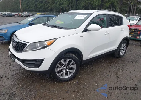 2016 Kia Sportage Lx z USA, uszkodzony, nr VIN KNDPBCAC6G7812357
